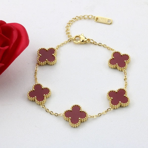 High-End Four Leaf Clover Bracelet in Titanium Steel
