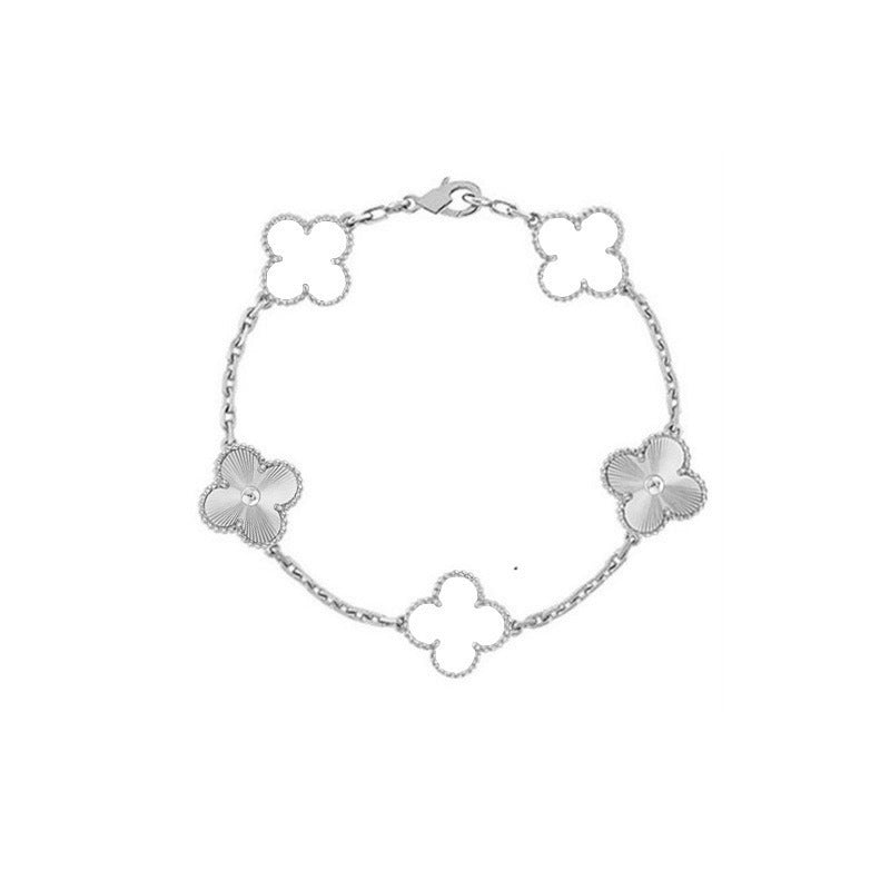 High-End Four Leaf Clover Bracelet in Titanium Steel
